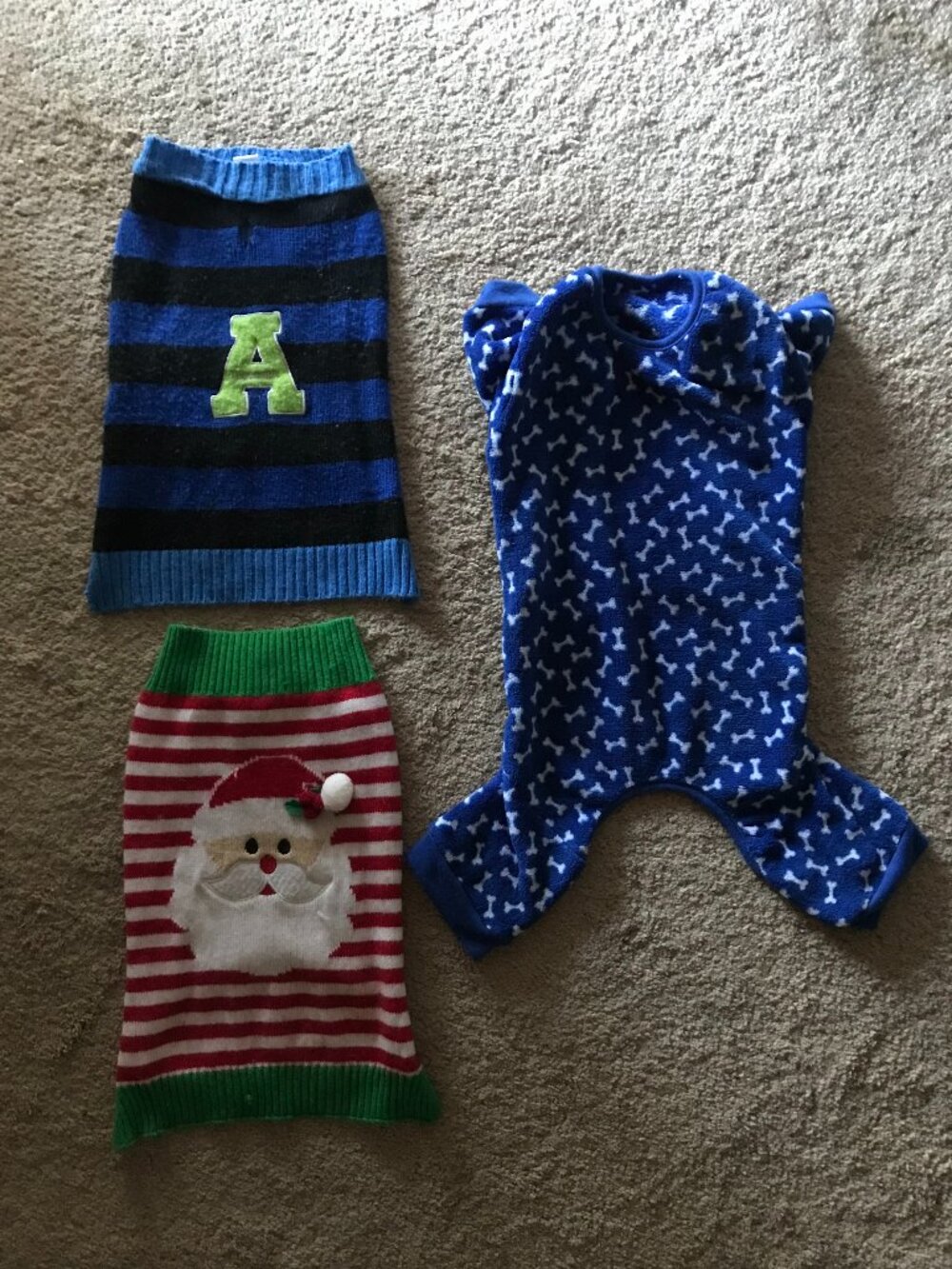 Dog clothes lot size Large